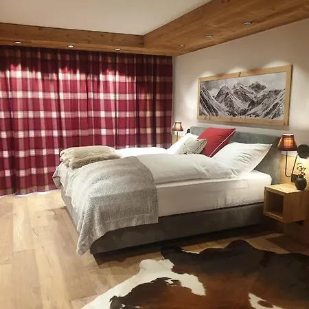 Apartment Chasa Hubertus, Residenz Meierhof *