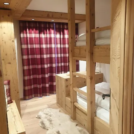 Davos, Residenz Meierhof, Chasa Hubertus 다보스