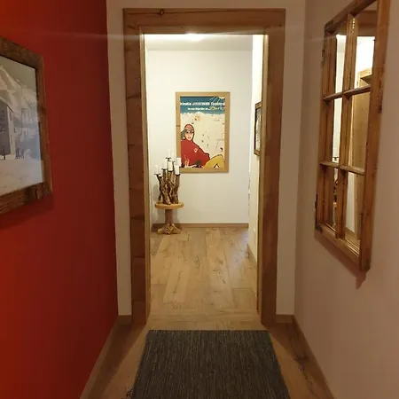 Apartment Chasa Hubertus, Residenz Meierhof